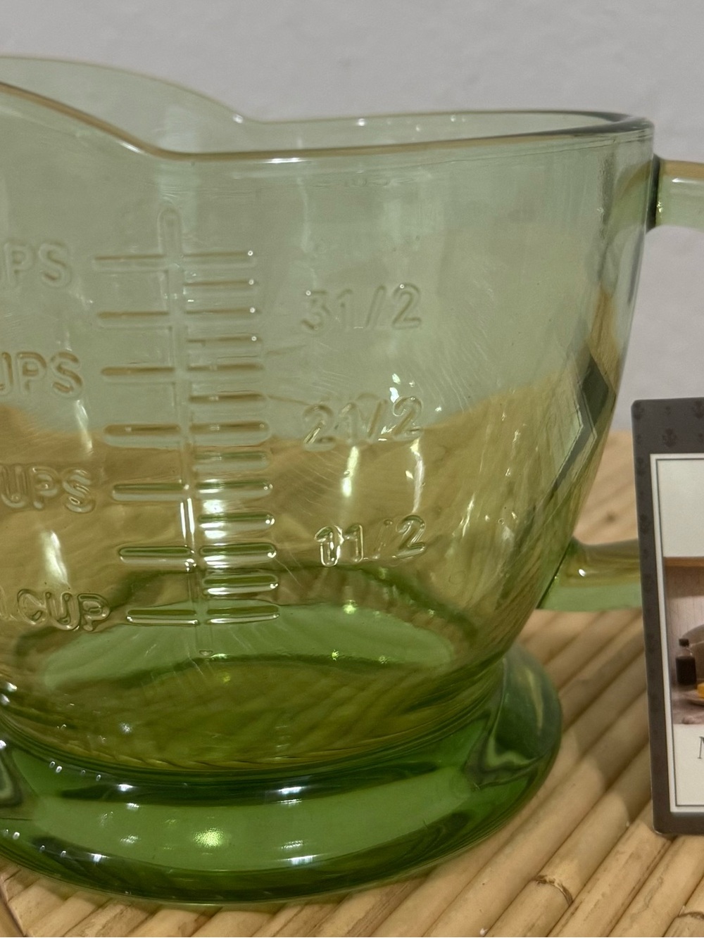 Homestead Kitchen Green Glass Liquid Measuring Cup - 33.8oz. 1000ml